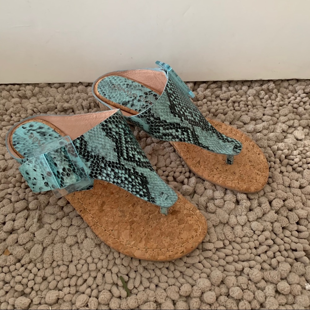 Donald pliner oltina snake sandal.       NWOT